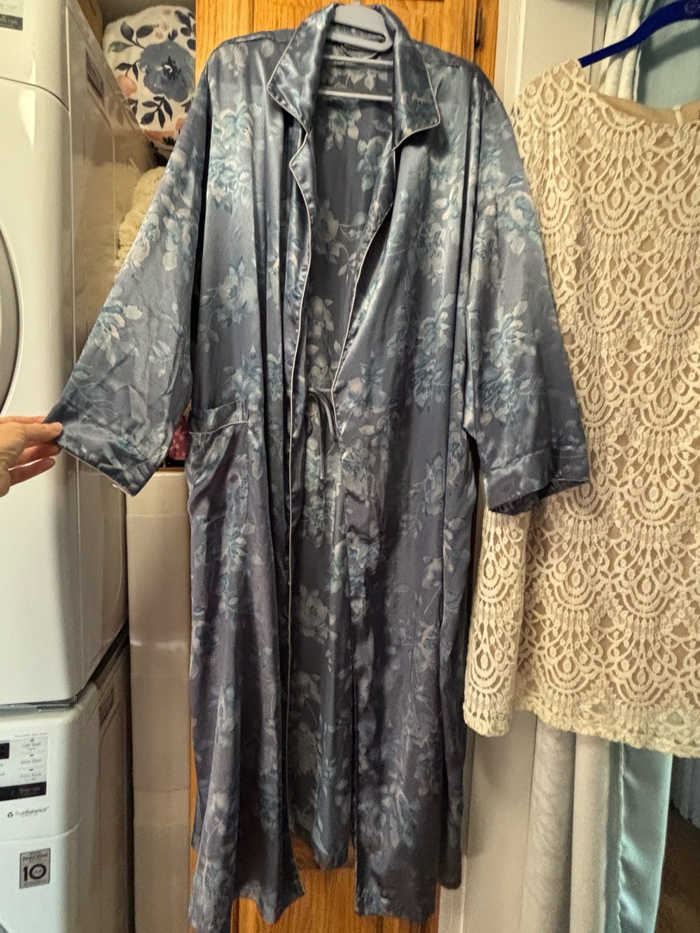 Valerie Stevens Gray Floral Satin Robe